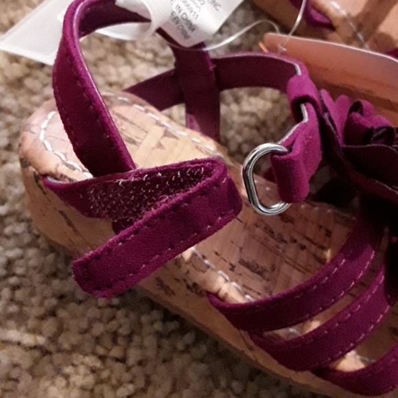 Adorable wedge sandals from Gymboree - Picture 6 of 6